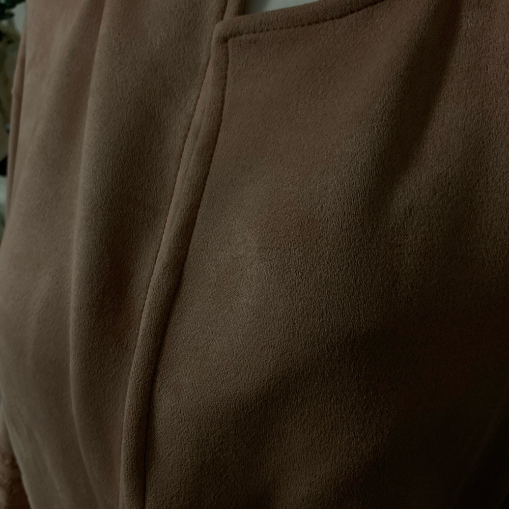 Pink suede Jacket - Picture 3 of 7